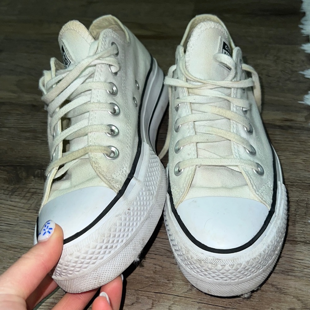 Converse platform- good condition- can be washed and will look like new